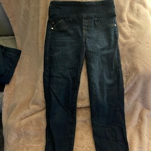 Rock & Republic Cropped Slimming Jeans
